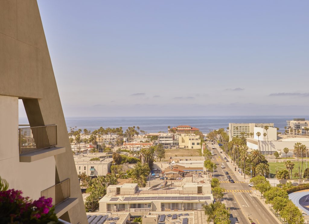 Hyatt Centric Delfina Santa Monica: California Dreaming on Pico Boulevard