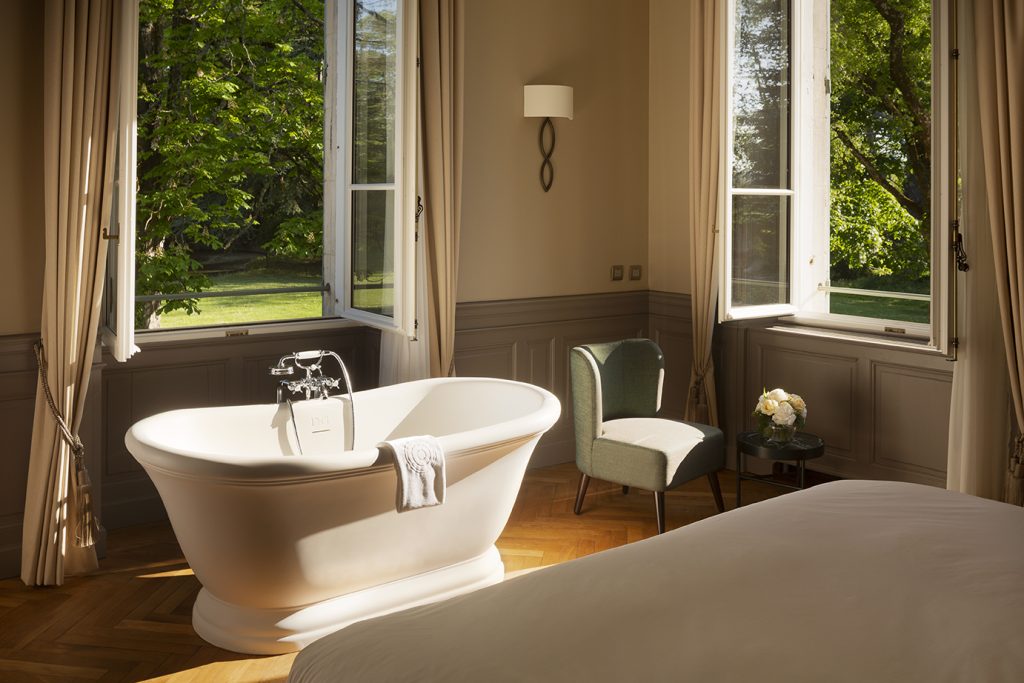 Marie Caroline Lucat/Chateau de Moncaud tub